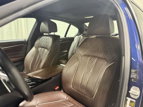 Used 2019 BMW 540i xDrive w/ Convenience Package AWD/4WD image 4