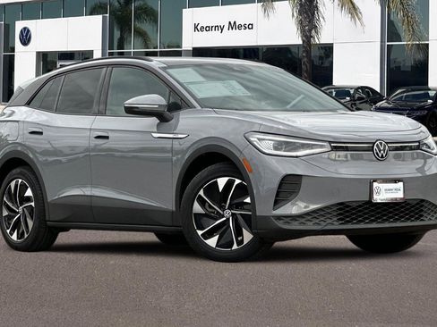 Used 2022 Volkswagen ID.4 Pro S image 2