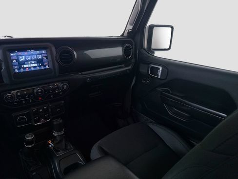 Used 2019 Jeep Wrangler Unlimited Sport w/ Technology Group AWD/4WD image 25