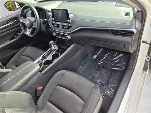Used 2020 Nissan Altima 2.5 SV FWD image 21