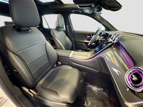 Certified 2025 Mercedes-Benz GLC 300 4MATIC image 30