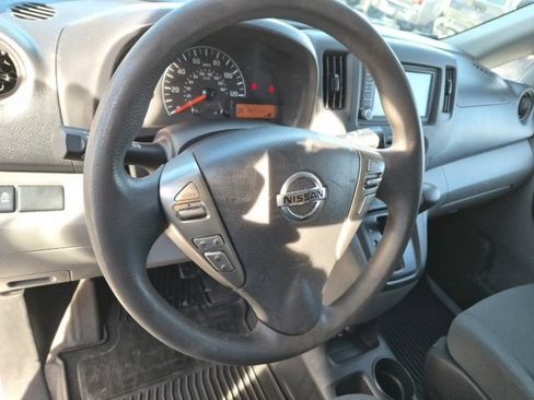 Used 2021 Nissan NV200 S w/ Back Door Glass Package image 17