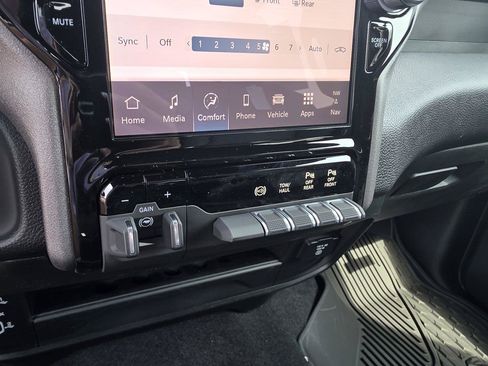 New 2026 RAM 2500 Tradesman AWD/4WD image 20