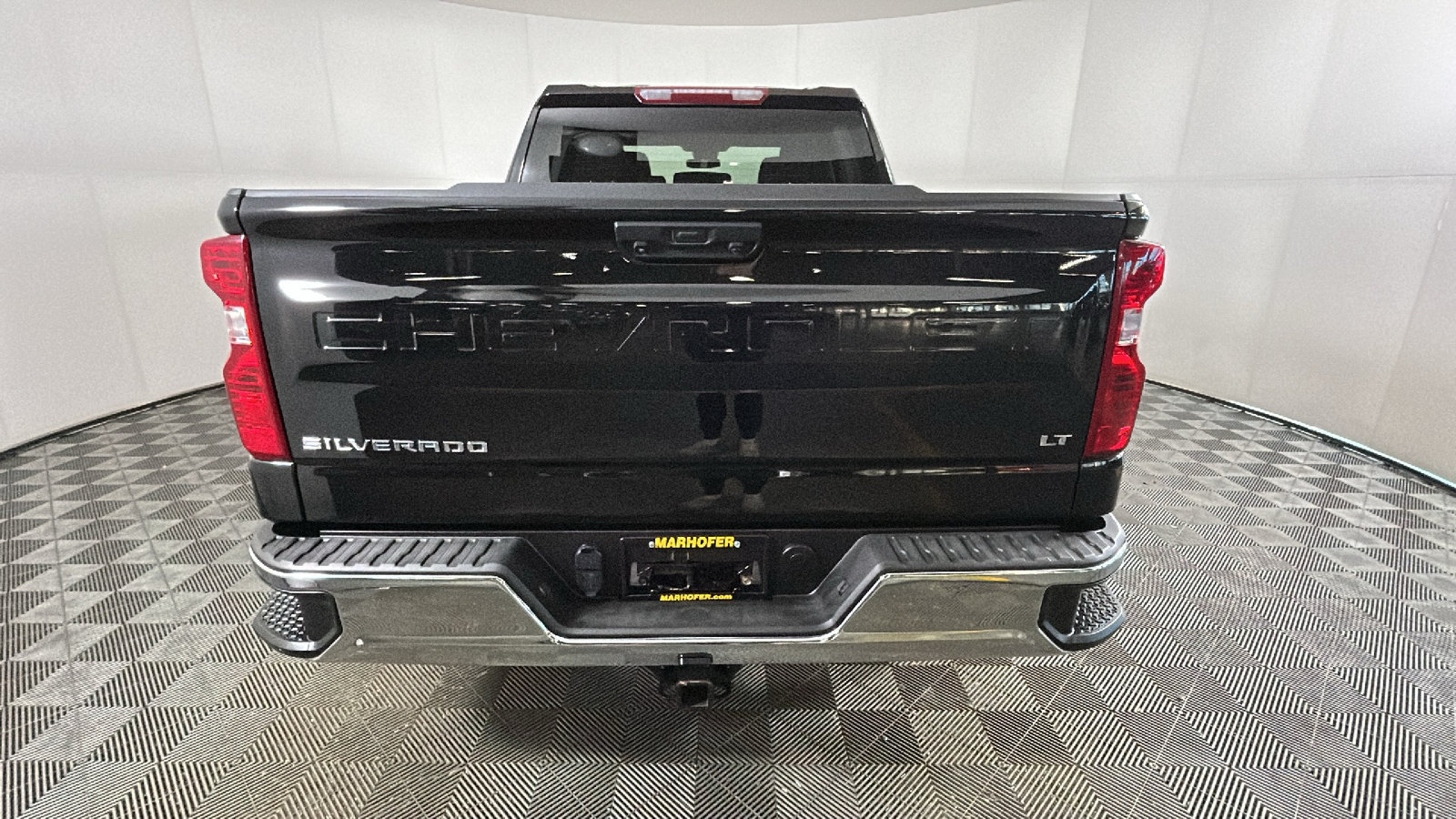 Used 2024 Chevrolet Silverado 1500 LT AWD/4WD image 4