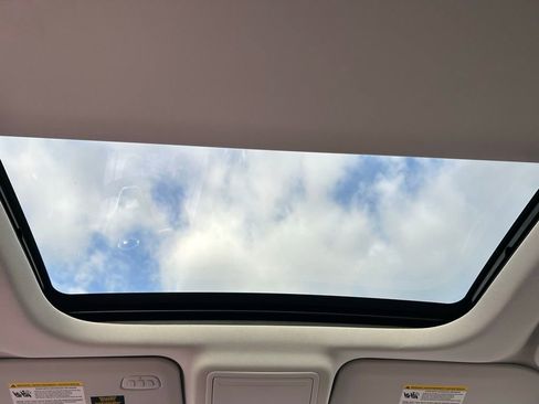 Certified 2022 Ford Escape Titanium w/ Titanium Elite Package image 21