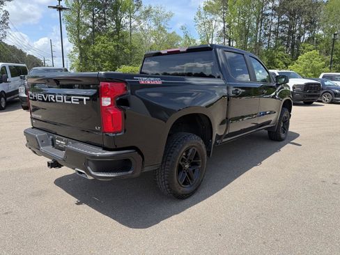 Used 2022 Chevrolet Silverado 1500 LT Trail Boss w/ Safety Package AWD/4WD image 6