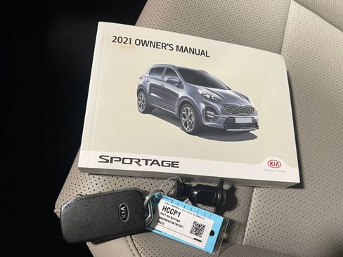Used 2021 Kia Sportage EX AWD/4WD image 11
