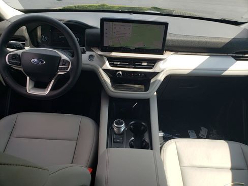 New 2026 Ford Explorer Active w/ Active Comfort Package AWD/4WD image 9