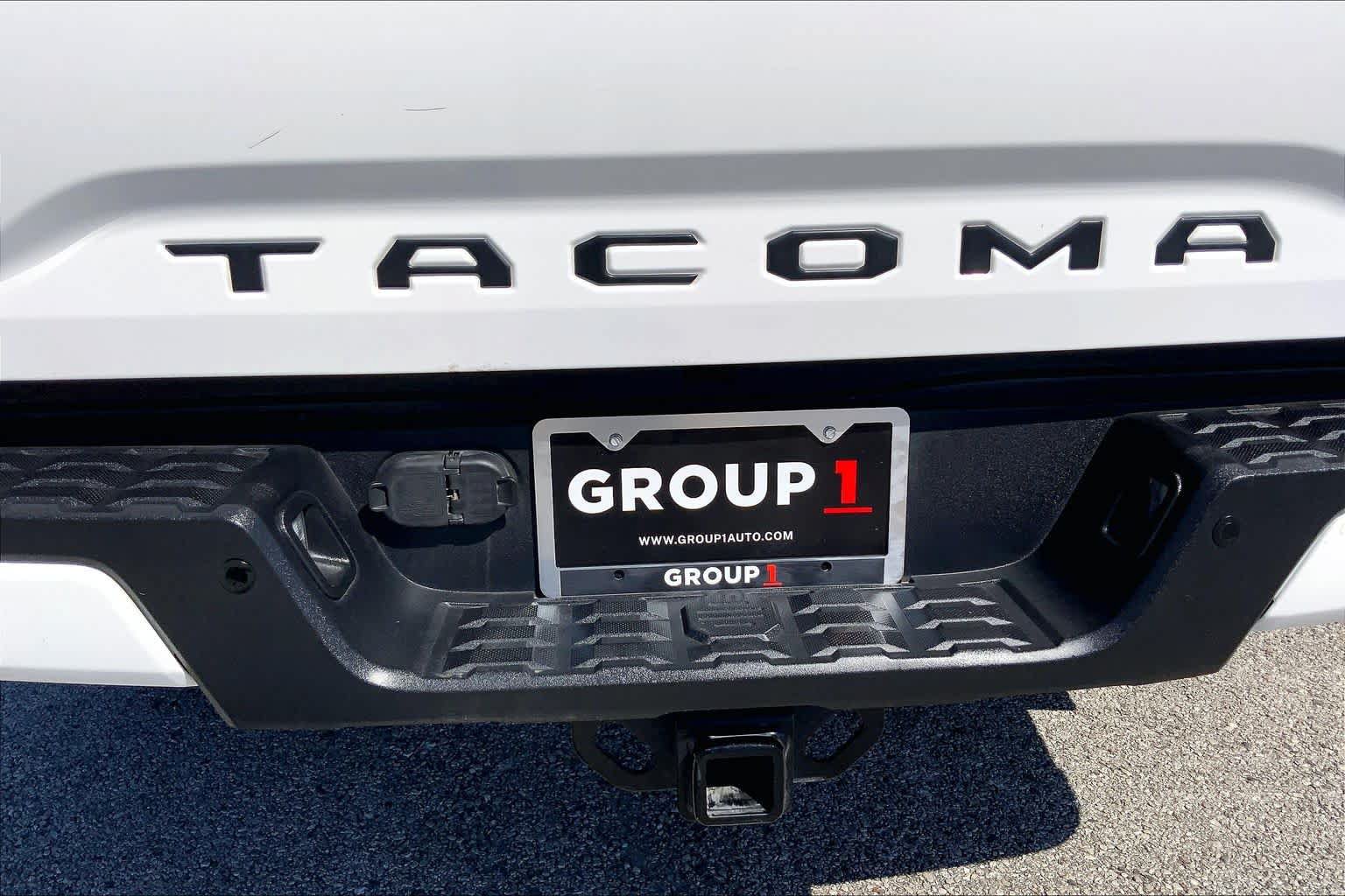 Used 2022 Toyota Tacoma TRD Sport w/ TRD Premium Sport Package RWD image 10