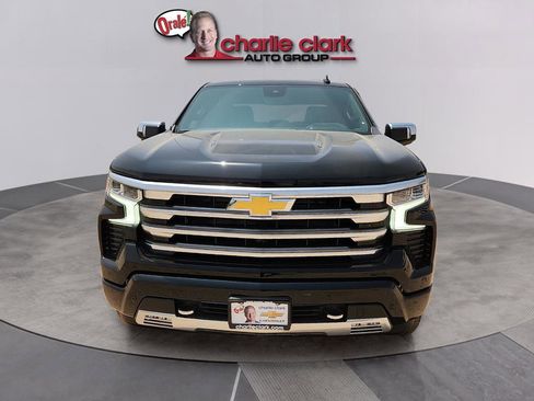 New 2026 Chevrolet Silverado 1500 High Country AWD/4WD image 8