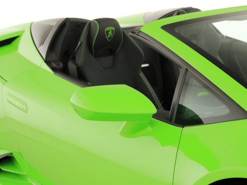 Used 2022 Lamborghini Huracan EVO RWD image 35