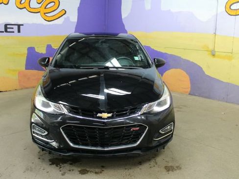 Used 2017 Chevrolet Cruze LT w/ RS Package FWD image 3
