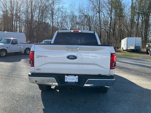 Used 2017 Ford F150 Lariat w/ Equipment Group 502A Luxury image 6