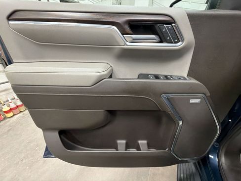 Used 2022 GMC Sierra 1500 SLT w/ SLT Premium Plus Package image 22