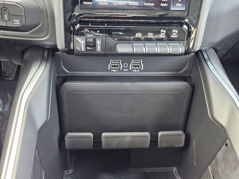 New 2026 RAM 2500 Big Horn AWD/4WD image 27