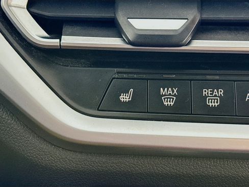 Used 2019 BMW 330i xDrive Sedan w/ M Sport Package image 4