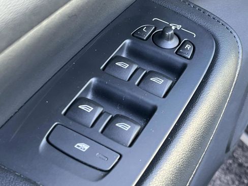 Used 2024 Volvo S60 B5 Core image 25