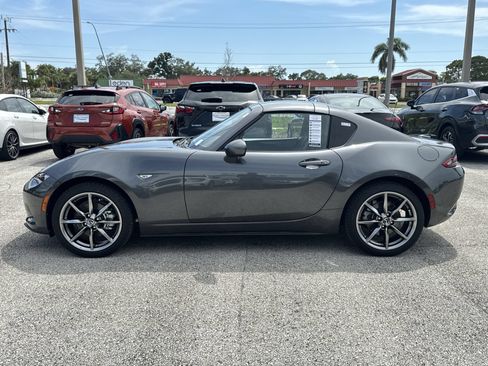 Used 2022 MAZDA MX-5 Miata RF Grand Touring RWD image 8