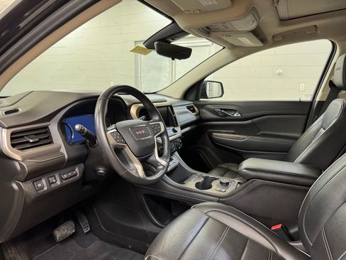 Used 2022 GMC Acadia Denali w/ Black Diamond Edition image 14