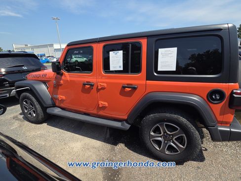 Used 2019 Jeep Wrangler Unlimited Sport S AWD/4WD image 7