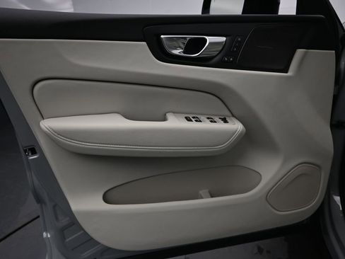 New 2026 Volvo XC60 B5 Ultra w/ Protection Package Premier AWD/4WD image 19
