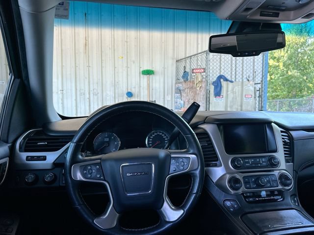 Used 2018 GMC Yukon Denali w/ Denali Ultimate Package AWD/4WD image 10