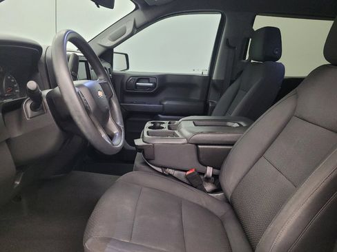 Used 2020 Chevrolet Silverado 1500 Custom w/ Custom Value Package image 17