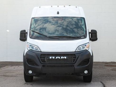 Used 2026 RAM ProMaster 2500 w/ Convenience Group FWD image 4