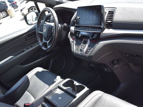 Used 2025 Honda Odyssey Sport-L image 13