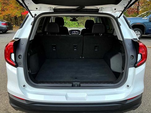 Used 2022 GMC Terrain SLE w/ Driver Convenience Package image 29