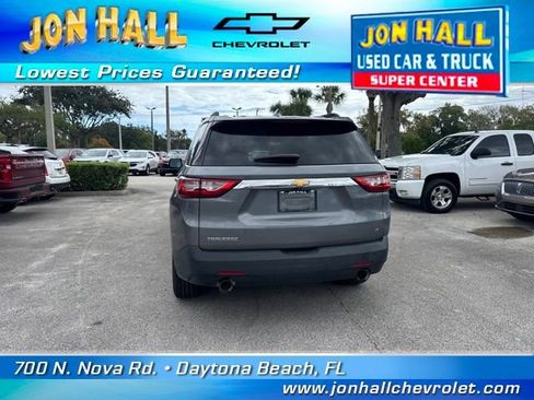 Used 2020 Chevrolet Traverse LT w/ Driver Confidence II Package image 7