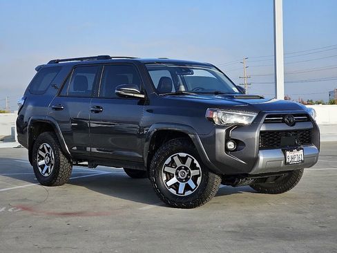 Used 2023 Toyota 4Runner TRD Off-Road Premium image 3