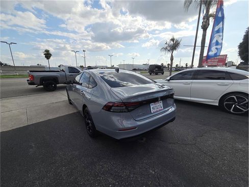Used 2025 Honda Accord SE image 7