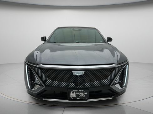 Used 2024 Cadillac Lyriq Tech w/ Driver Assist Package AWD/4WD image 2