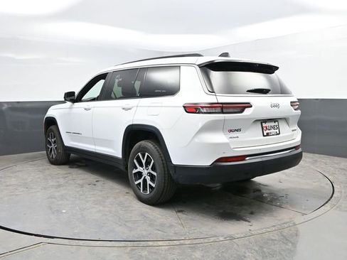 Used 2024 Jeep Grand Cherokee L Limited w/ Luxury Tech Group II image 8