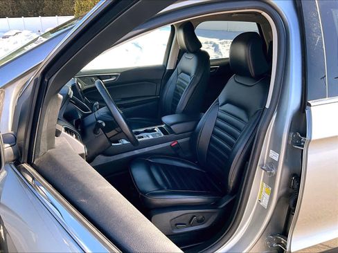 Used 2024 Ford Edge SEL image 10