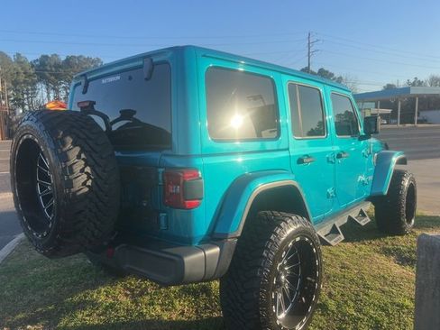 Used 2020 Jeep Wrangler Unlimited Sahara image 7