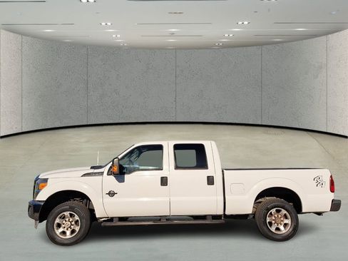 Used 2014 Ford F250 XLT image 8