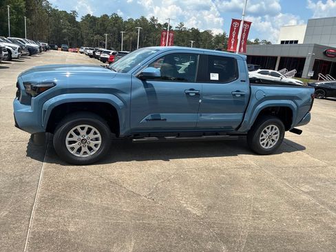 New 2026 Toyota Tacoma SR5 AWD/4WD image 2