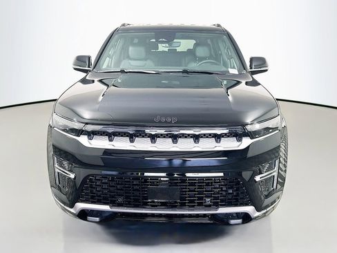New 2026 Jeep Grand Wagoneer L 4WD image 2