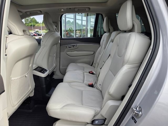 Used 2023 Volvo XC90 T8 Ultimate w/ Protection Package Premier AWD/4WD image 14