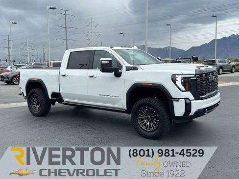 Used 2024 GMC Sierra 3500 Denali Ultimate image 28