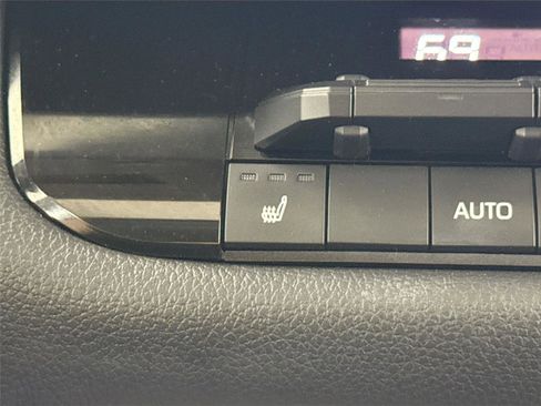 Certified 2024 Toyota Sequoia SR5 image 31