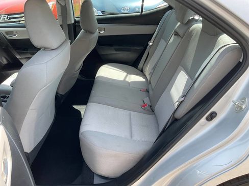 Used 2015 Toyota Corolla LE FWD image 15