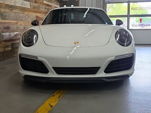 Used 2019 Porsche 911 Carrera T RWD image 2
