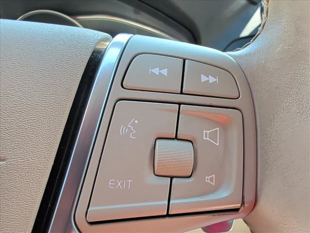 Used 2015 Volvo XC60 T6 w/ Proximity Package FWD image 15