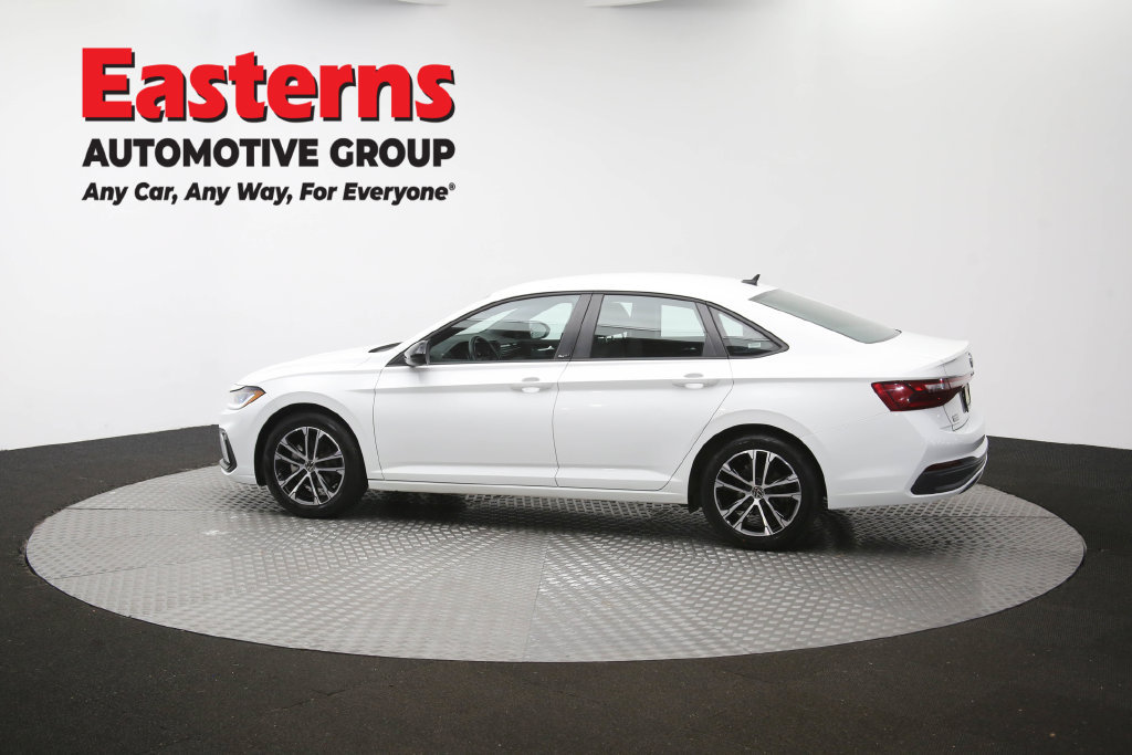Used 2025 Volkswagen Jetta Sport FWD image 61