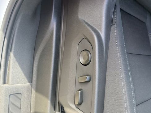 New 2026 Chevrolet Suburban LS image 43