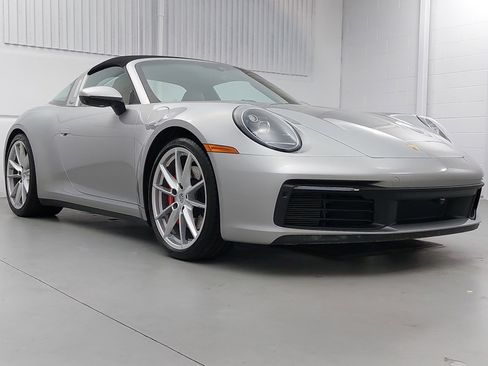 Used 2021 Porsche 911 Targa 4S image 9