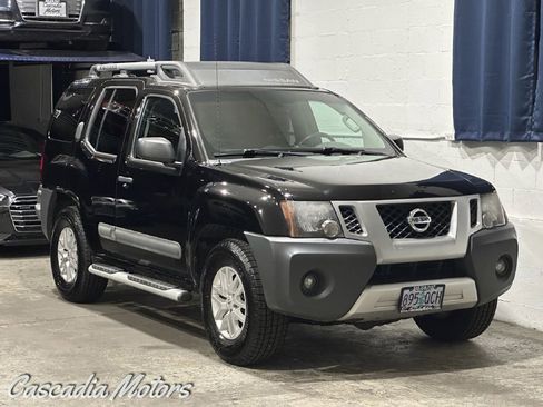 Used 2015 Nissan Xterra S w/ Value Package image 1
